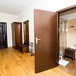 Palac W Porazynie Mini-hôtel Opalenica