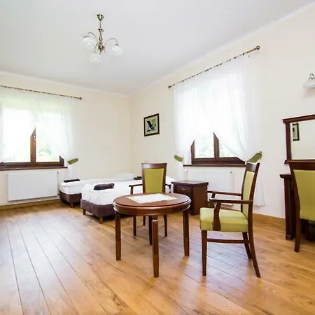 Palac W Porazynie * Opalenica