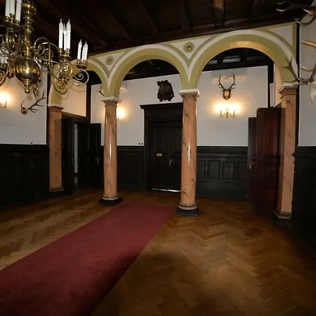 Värdshus Palac W Porazynie Opalenica