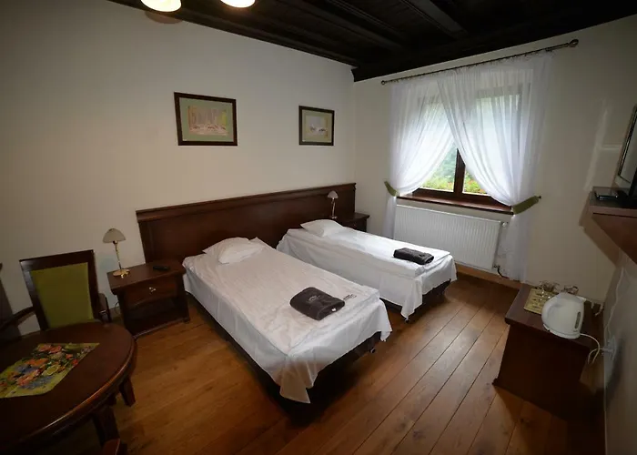 Palac W Porazynie Мини-отель Опаленица