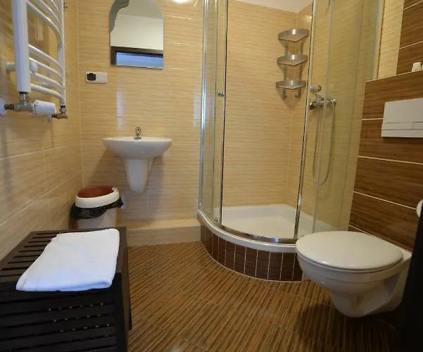 Palac W Porazynie Мини-отель